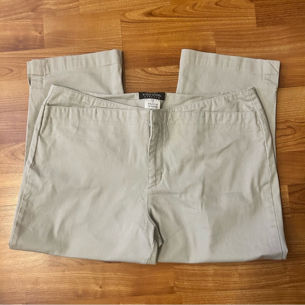 4/$15 xhilaration beige capris pants